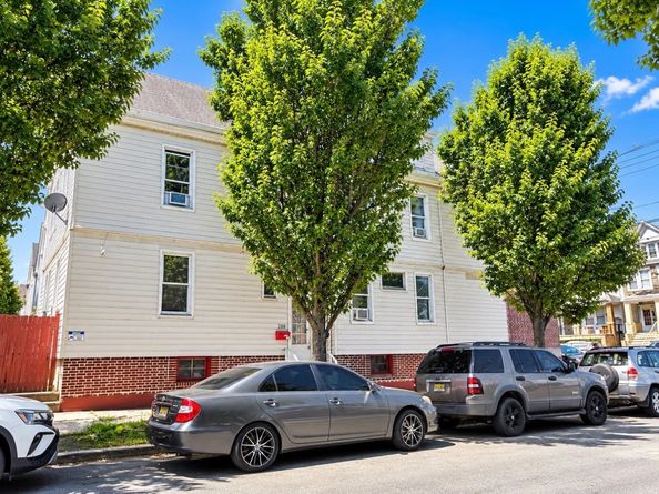 290 Avenue A, Bayonne NJ 07002