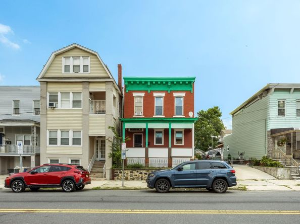 206 Danforth Ave, Jersey City NJ 07305