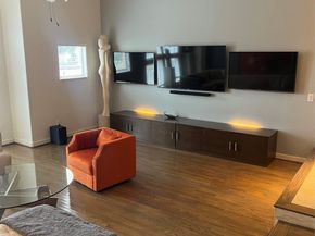 1727 Reinerman Street, Houston TX 77007