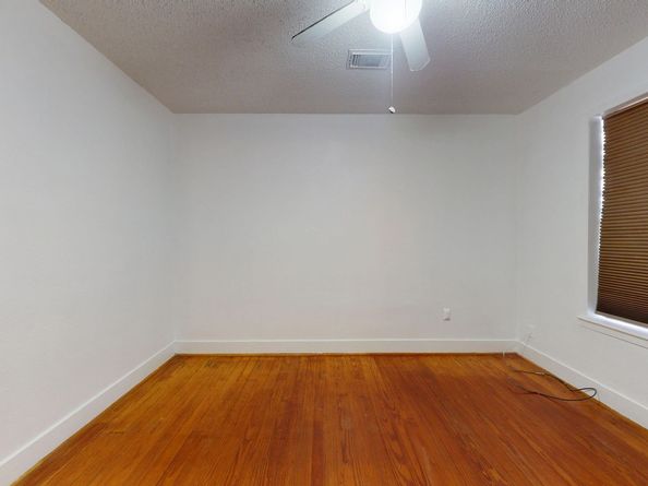 7004 Santa Maria Street, Houston TX 77023