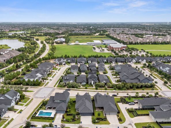 18615 Parkland Crossing, Cypress TX 77433