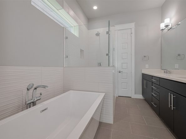 2105 Engelmohr Street G, Houston TX 77054