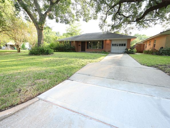 10422 Bassoon Drive, Houston TX 77025