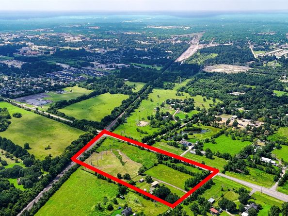 922 Agg Road, Tomball TX 77375