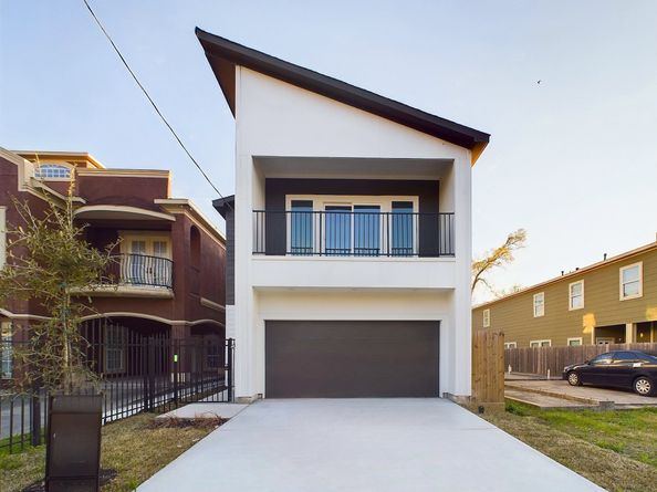 5029 Creekmont Drive, Houston TX 77091