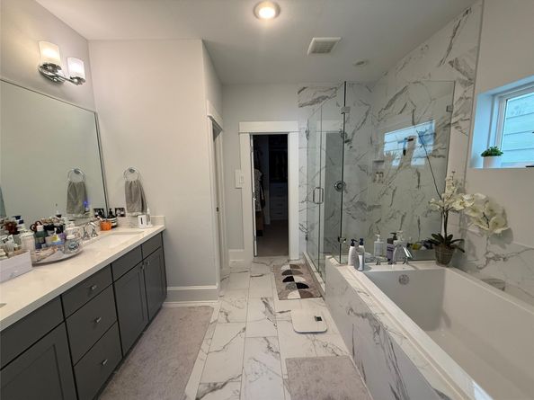 1262 N Post Oak Road B, Houston TX 77055