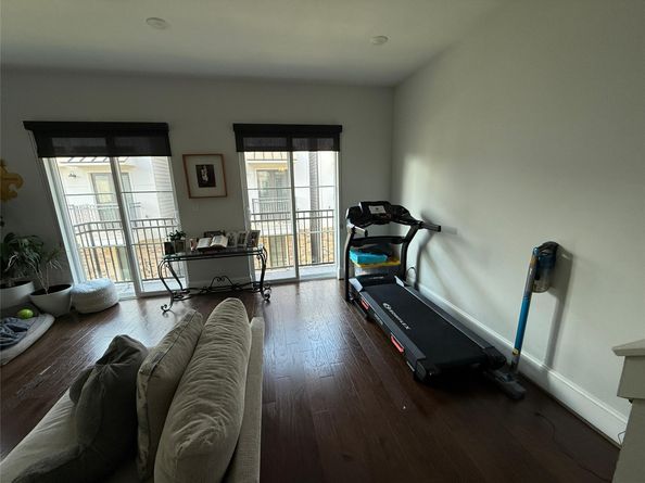 1262 N Post Oak Road B, Houston TX 77055