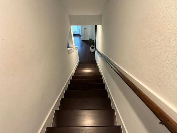1262 N Post Oak Road B, Houston TX 77055