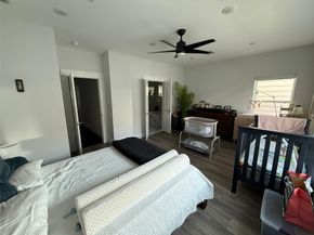 1262 N Post Oak Road B, Houston TX 77055