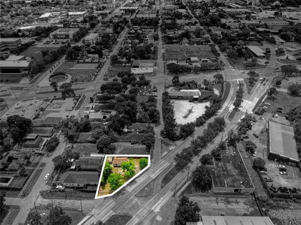 434 N Hutcheson Street, Houston TX 77003