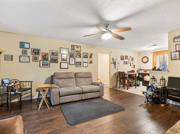 11907 Fairbury Drive, Houston TX 77089