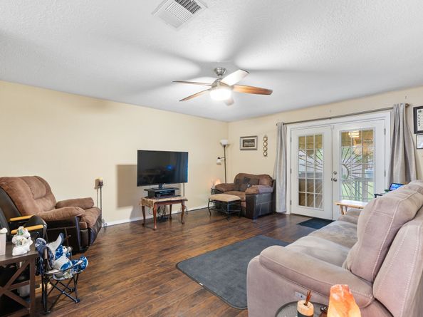 11907 Fairbury Drive, Houston TX 77089