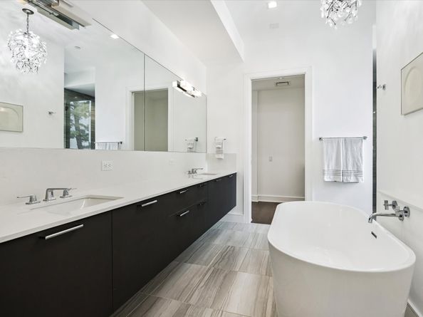 5104 Caroline Street 202, Houston TX 77004