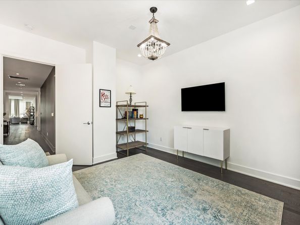 5104 Caroline Street 202, Houston TX 77004