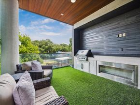 5104 Caroline Street 202, Houston TX 77004