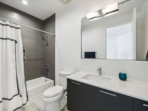 5104 Caroline Street 202, Houston TX 77004