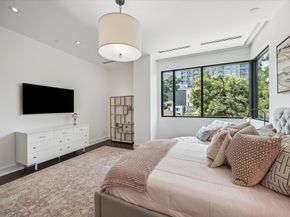 5104 Caroline Street 202, Houston TX 77004