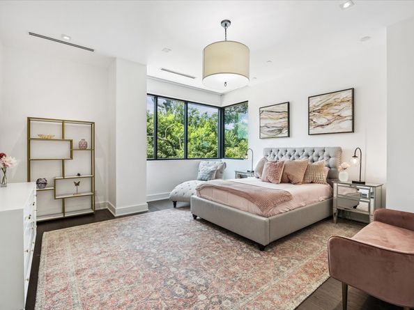 5104 Caroline Street 202, Houston TX 77004