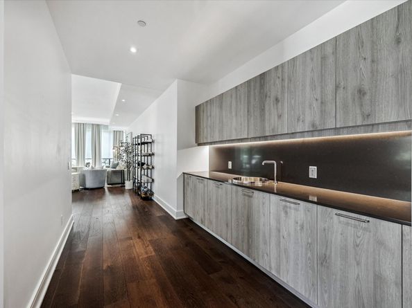 5104 Caroline Street 202, Houston TX 77004