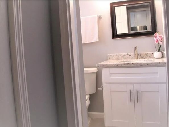 2101 Fountain View Dr 1A, Houston TX 77057