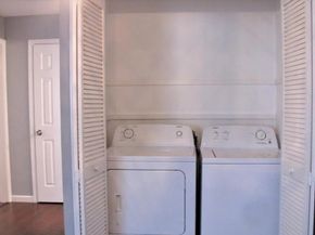 2101 Fountain View Dr 1A, Houston TX 77057