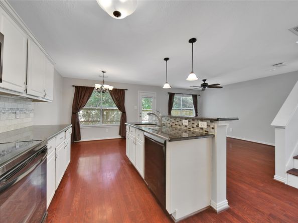 26 N Walden Elms Circle, The Woodlands TX 77382