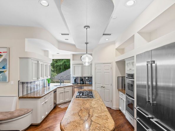 95 N Windsail Place, The Woodlands TX 77381