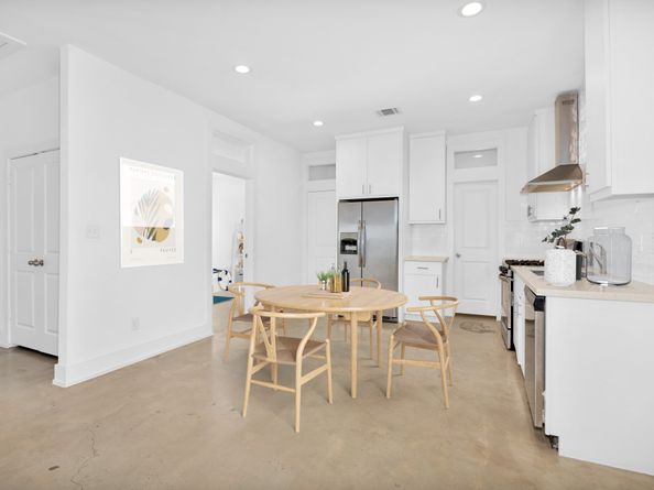 603 Edgewood Street B, Houston TX 77023