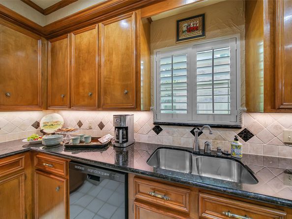 1723 Hidden Villas Drive, Kingwood TX 77339