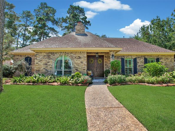 1723 Hidden Villas Drive, Kingwood TX 77339