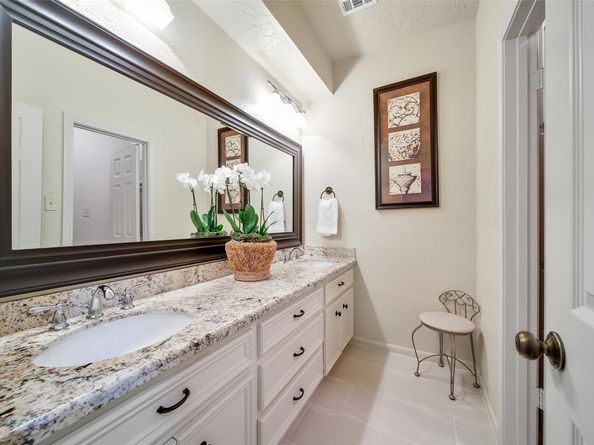 1723 Hidden Villas Drive, Kingwood TX 77339