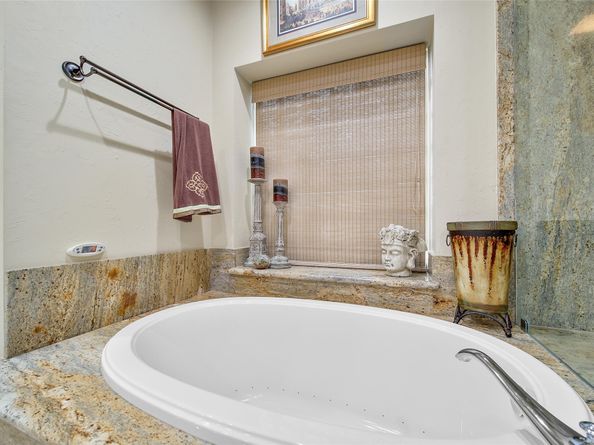 1723 Hidden Villas Drive, Kingwood TX 77339