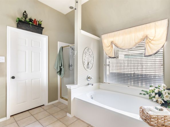 18415 Sailfish Cove Drive, Humble TX 77346