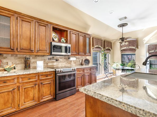 18415 Sailfish Cove Drive, Humble TX 77346