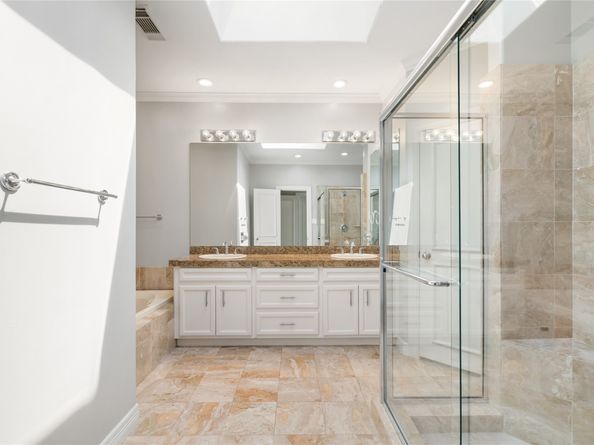 2931 Sackett Street, Houston TX 77098