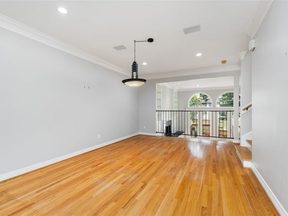 2931 Sackett Street, Houston TX 77098