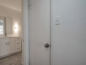 8521 Hearth Drive 33, Houston TX 77054