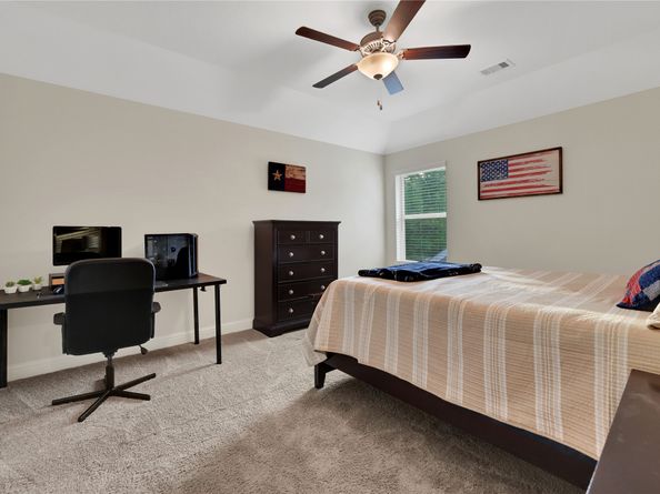 19248 Yellow Chestnut Lane, New Caney TX 77357