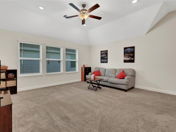 19248 Yellow Chestnut Lane, New Caney TX 77357