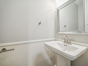 5706 Ariel Street, Houston TX 77096