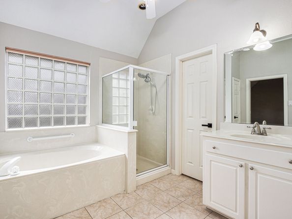 13907 Charlton Way Drive, Houston TX 77077