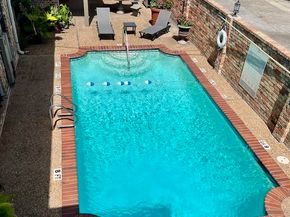 606 Marshall Street B36, Houston TX 77006