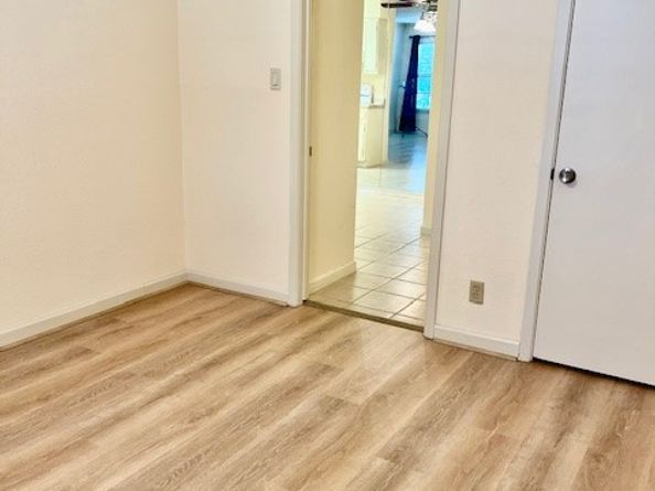 606 Marshall Street B36, Houston TX 77006