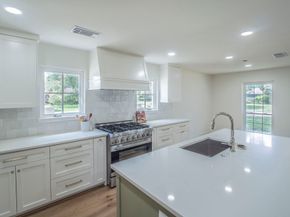 2002 Ottawa Lane, Houston TX 77043