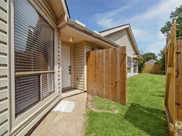 13534 Clarewood Drive, Houston TX 77083