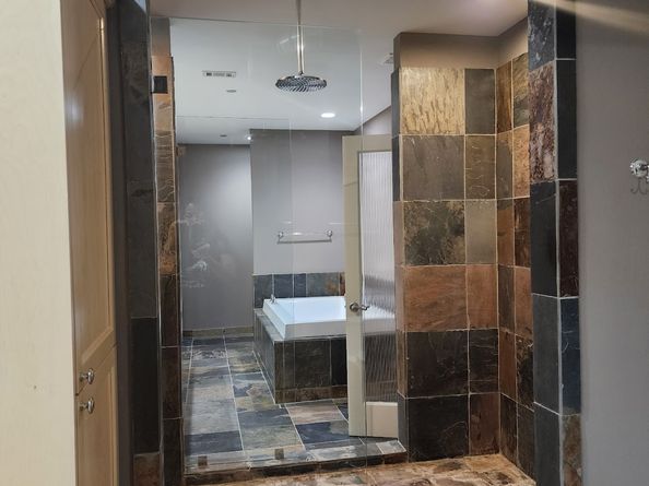 5005 Hidalgo Street 601, Houston TX 77056