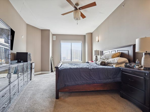 5005 Hidalgo Street 601, Houston TX 77056