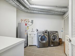 5005 Hidalgo Street 601, Houston TX 77056