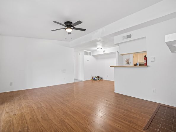 6001 Reims Road 802, Houston TX 77036