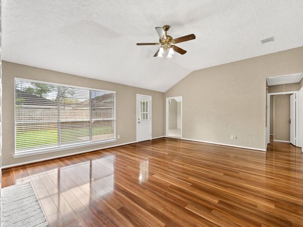 16019 Mission Village Drive, Houston TX 77083